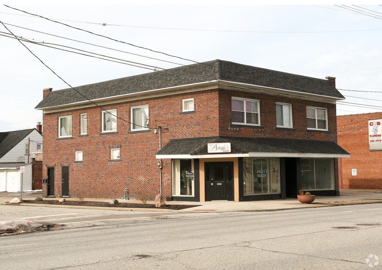 6038 State Rd, Cleveland, OH 44134