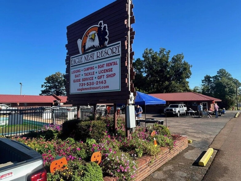 Eagle Nest portfolio of 4 properties for sale on LoopNet.com - Building Photo - Image 3 of 46