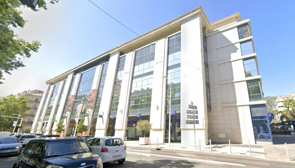 Office in Toulon for lease - Building Photo - Image 2 of 22