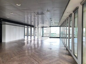 Plaça d'Europa, 2-4, L'Hospitalet de Llobregat, Barcelona for lease Construction Photo- Image 2 of 10