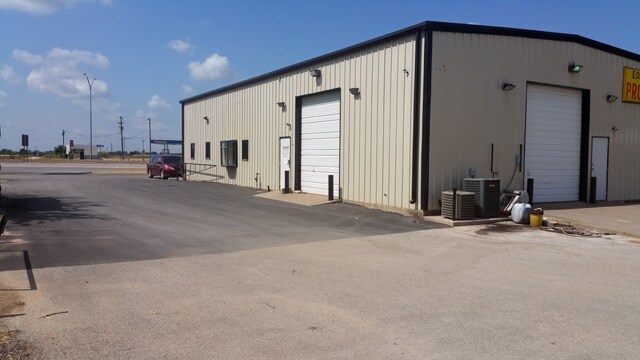 515 Highway 71 W, Bastrop, TX for sale Primary Photo- Image 1 of 1