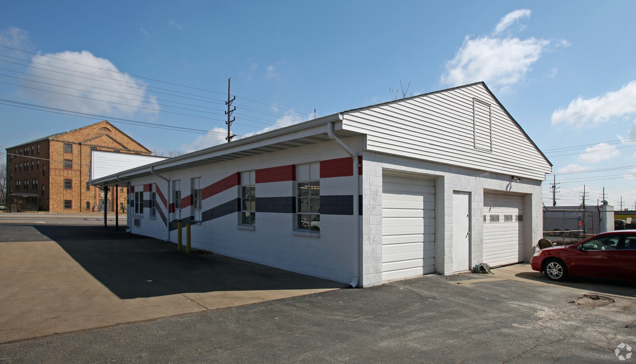 8664 St Charles Rock Rd, Saint Louis, MO 63114 Retail for Sale