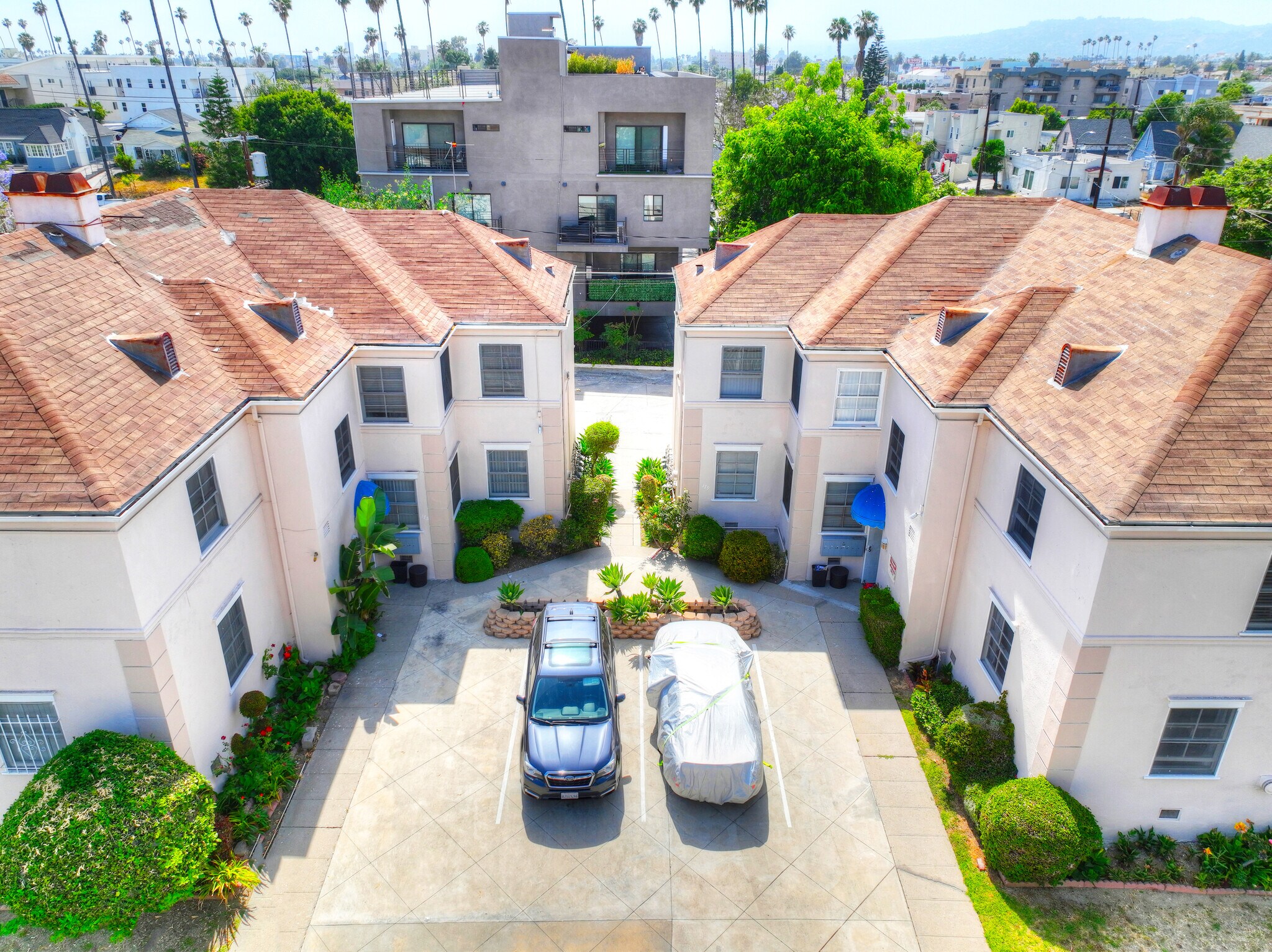 175-179 N Edgemont St, Los Angeles, CA for sale Building Photo- Image 1 of 1