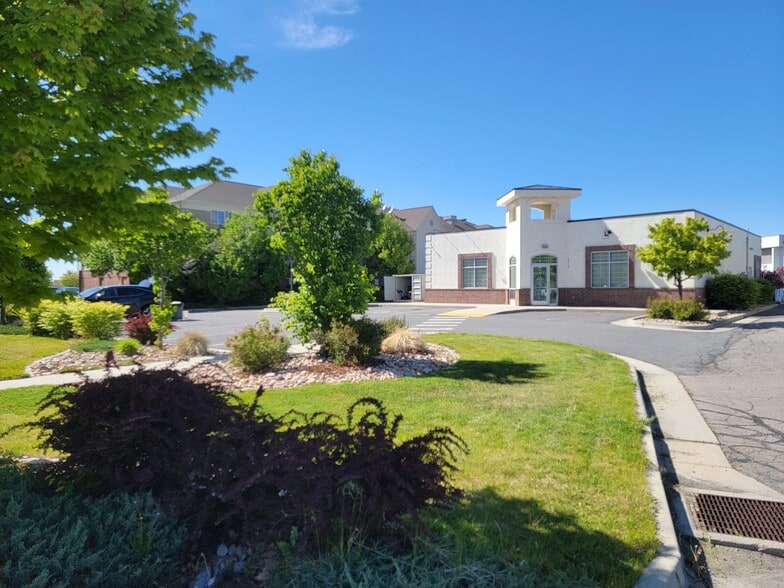 2110 W North Temple, Salt Lake City, UT for lease - Building Photo - Image 2 of 5