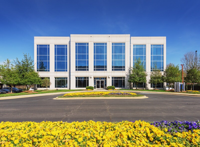5501 Carnegie Blvd Charlotte North Carolina 28209 Usa 5955 Carnegie Blvd, Charlotte, NC 28209 | LoopNet