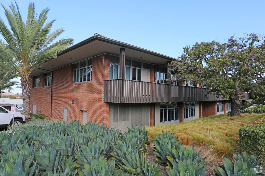 7776 Ivanhoe Ave, La Jolla, CA 92037 Office Space for Lease
