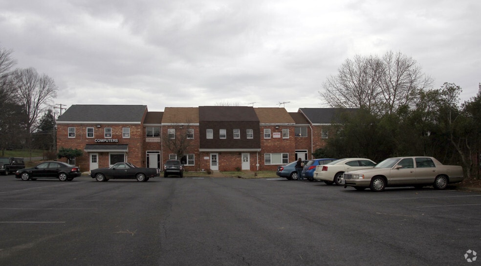578 Waterloo Rd, Warrenton, VA for lease - Building Photo - Image 2 of 2