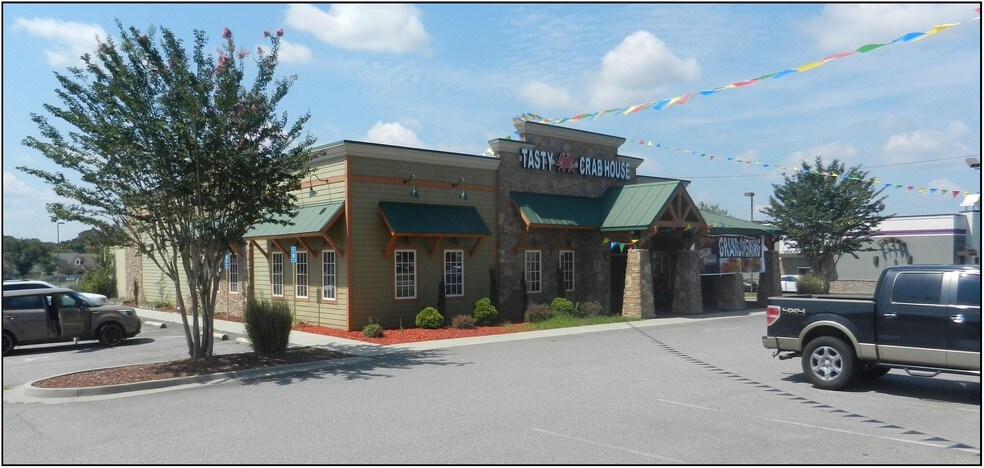 2715 Watson Blvd, Warner Robins, GA for sale - Building Photo - Image 1 of 1