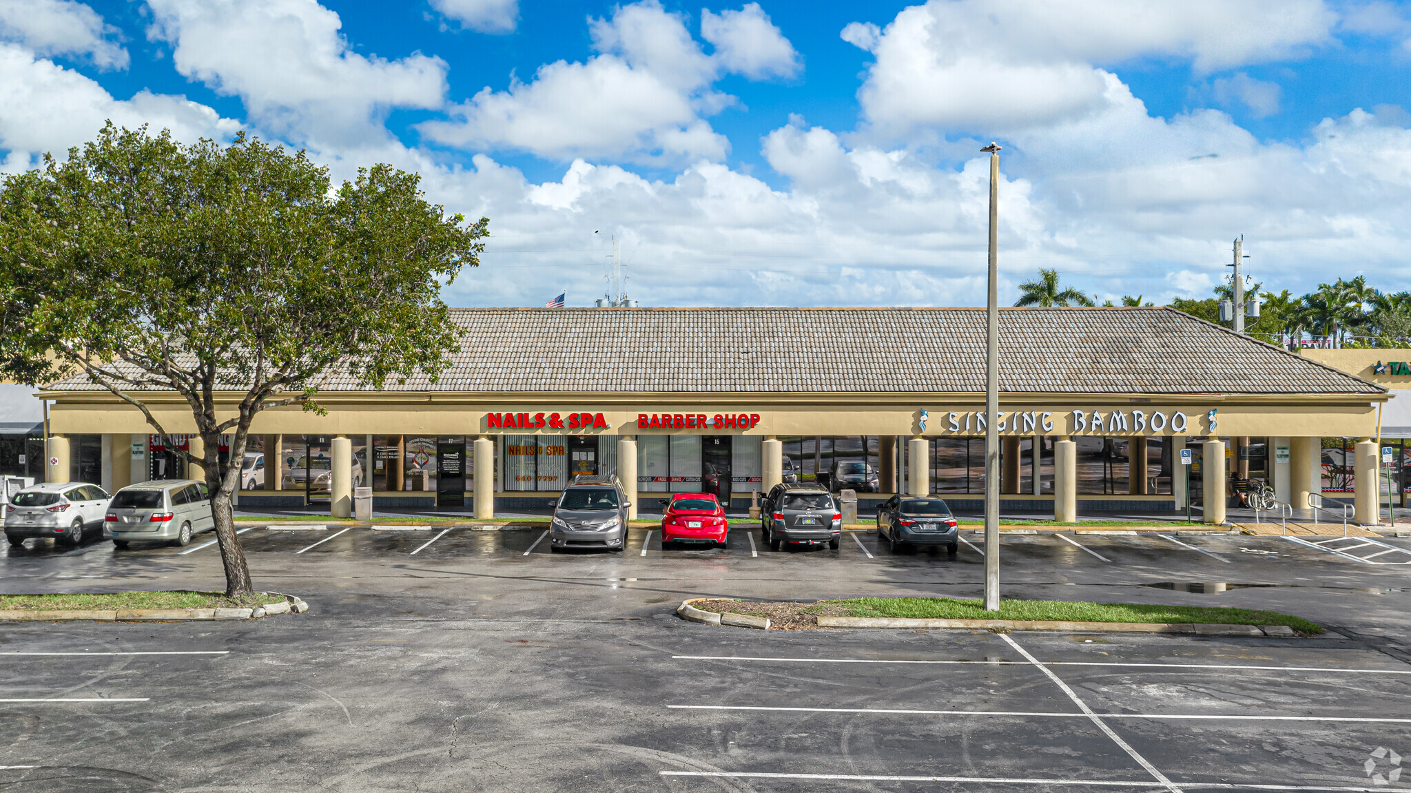 2845 N Military Trl, West Palm Beach, FL 33409 - Coco Plum Plaza | LoopNet