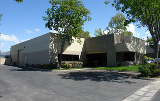 1004 Brioso Dr, Costa Mesa CA - Warehouse