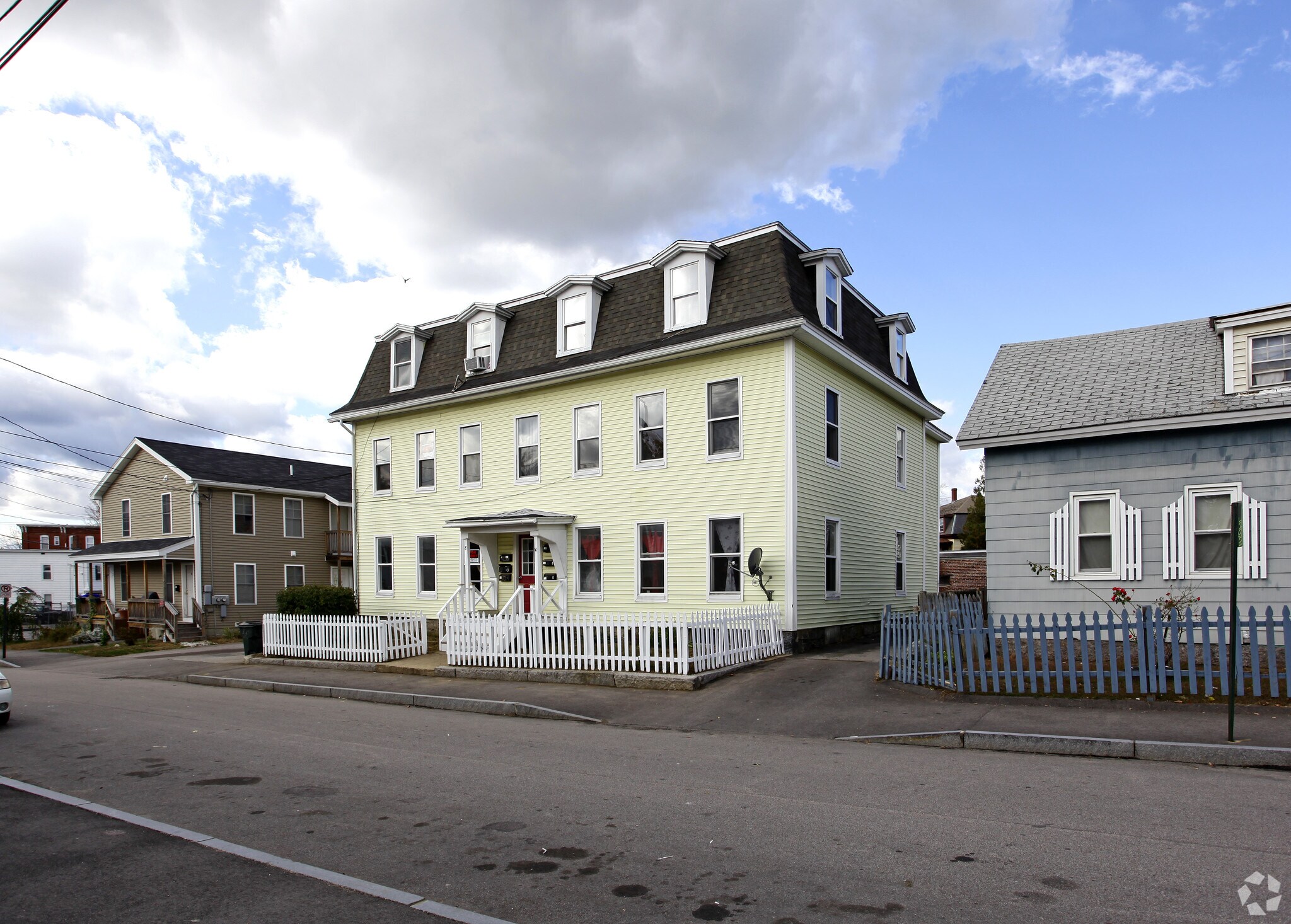8-10 Dutton St, Manchester, NH for sale Primary Photo- Image 1 of 1