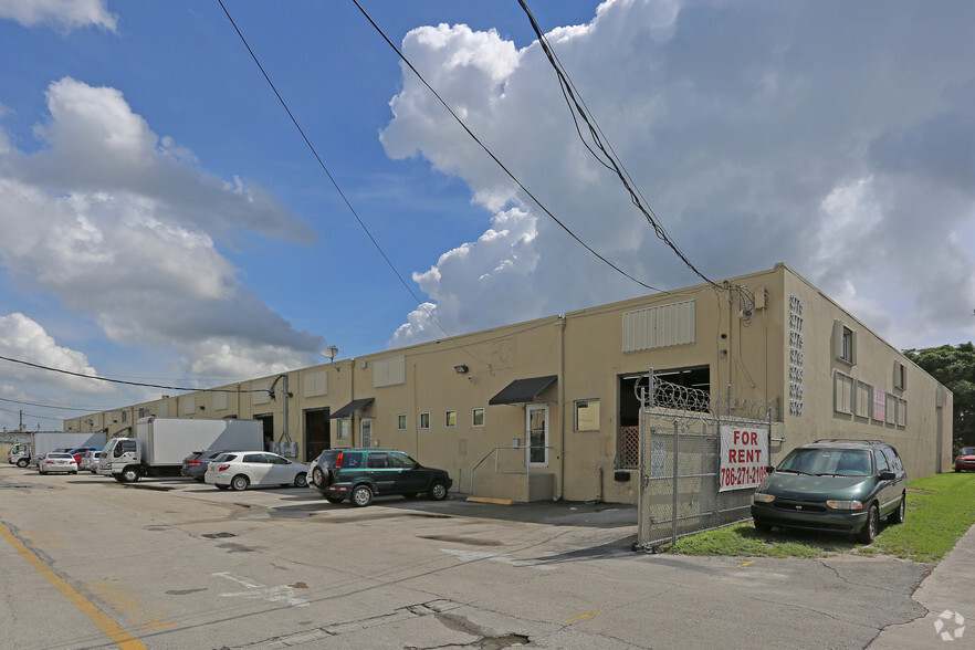 3775-3787 NW 46th St, Miami, FL for lease - Primary Photo - Image 1 of 8