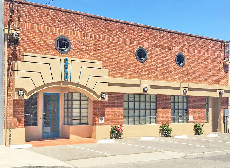 220 4th St, Oakland, CA for lease - Building Photo - Image 1 of 25