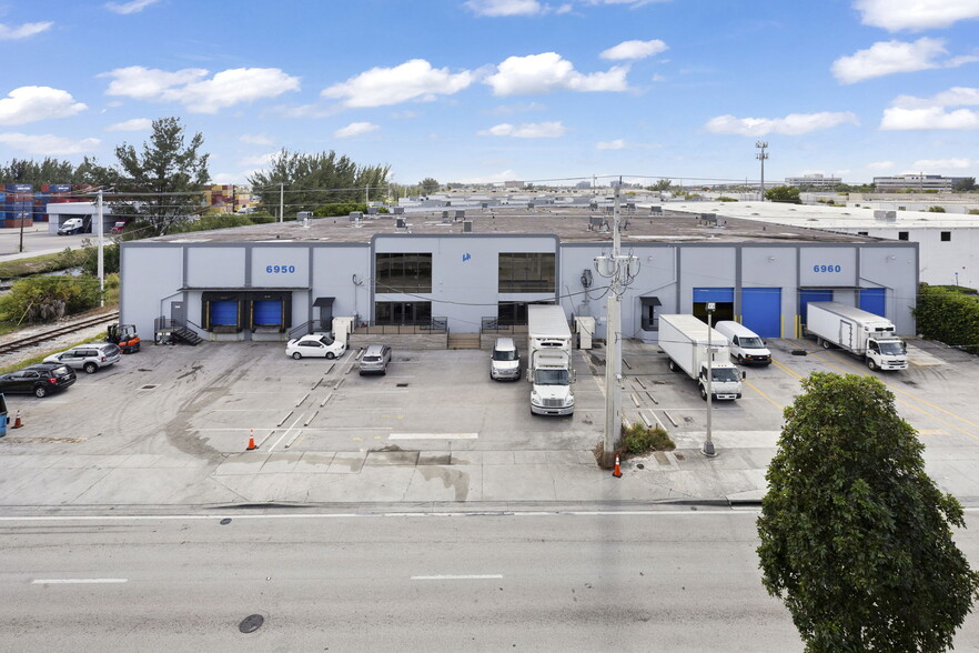 6960 NW 25th St, Miami, FL for lease - Building Photo - Image 1 of 1