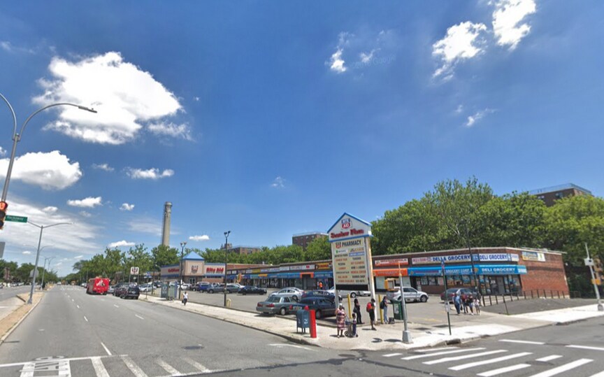 97049712 Seaview Ave, Brooklyn, NY 11236 Seaview Plaza