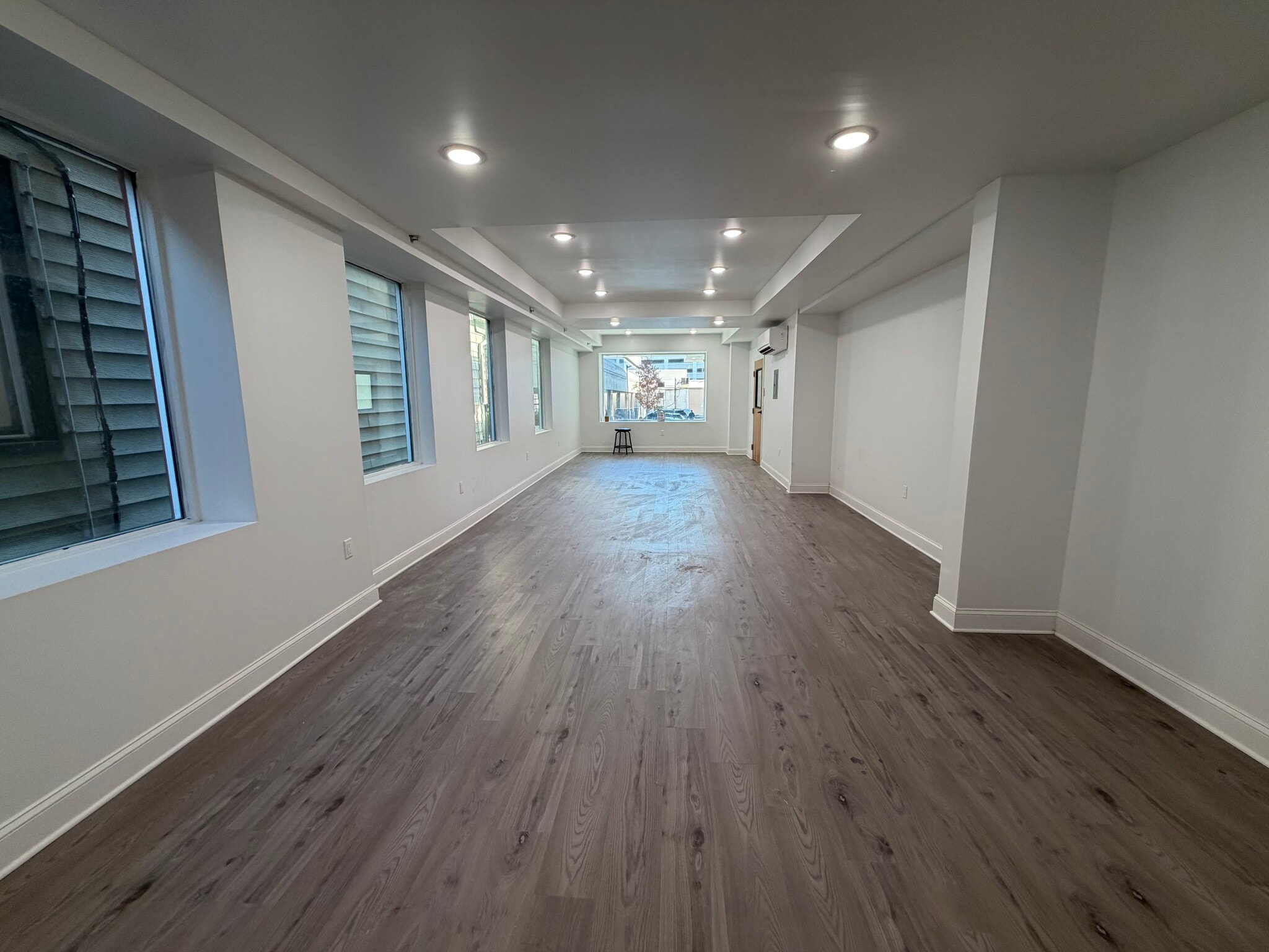 103 Bayard St, New Brunswick, NJ for lease Interior Photo- Image 1 of 5