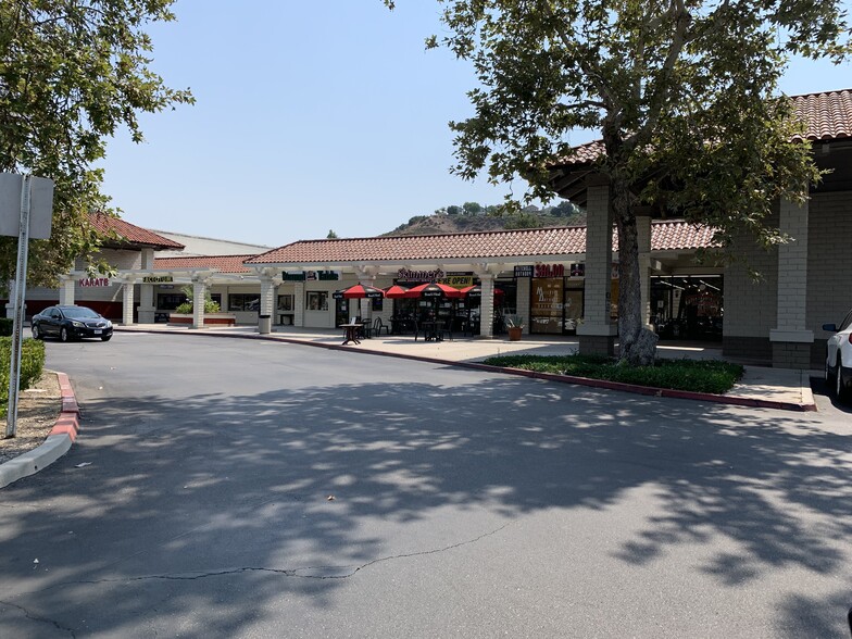 25280-25290 Marguerite Pky, Mission Viejo, CA for lease - Building Photo - Image 2 of 5