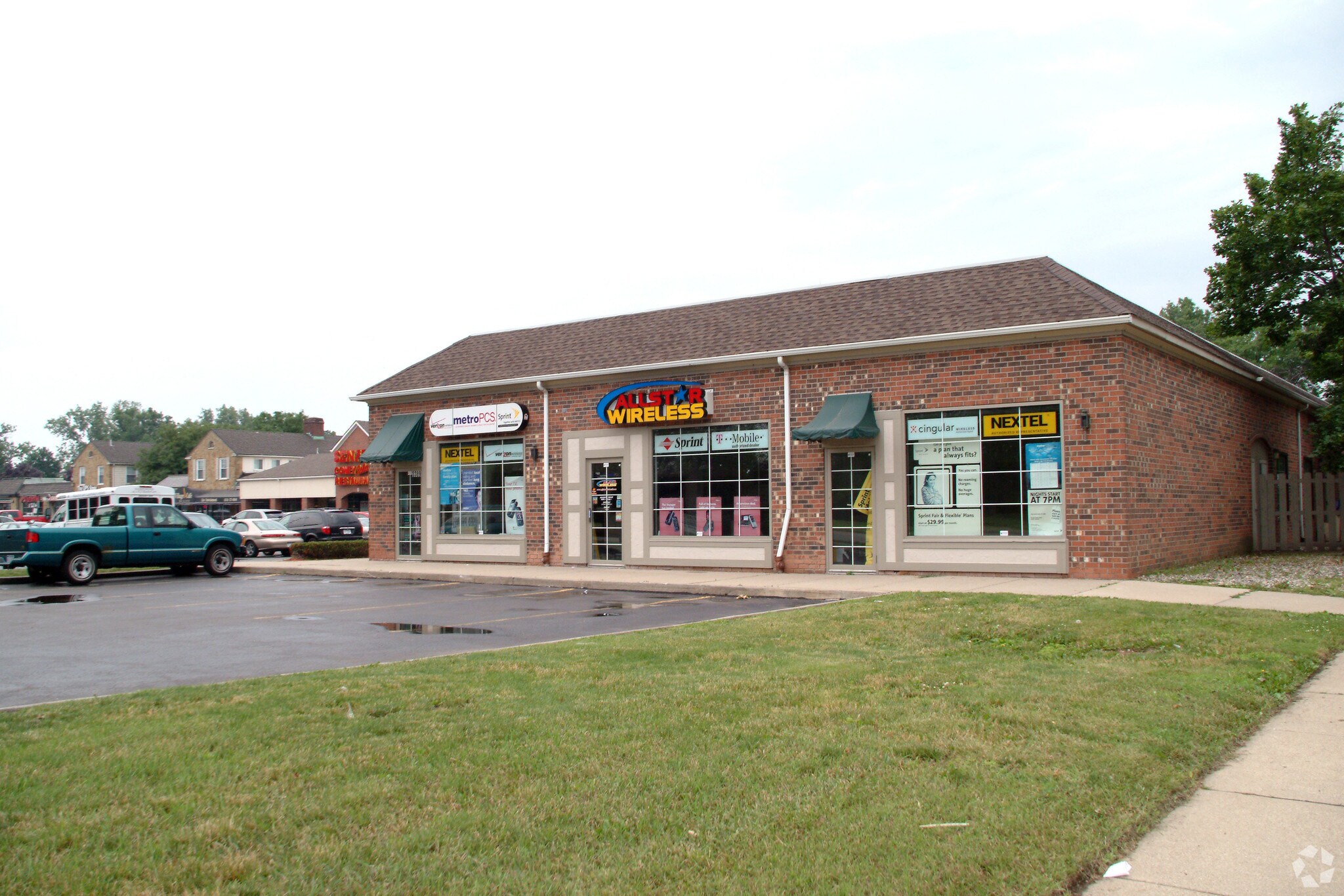 33313371 Greenfield Rd, Dearborn, MI 48120 Springwell Village