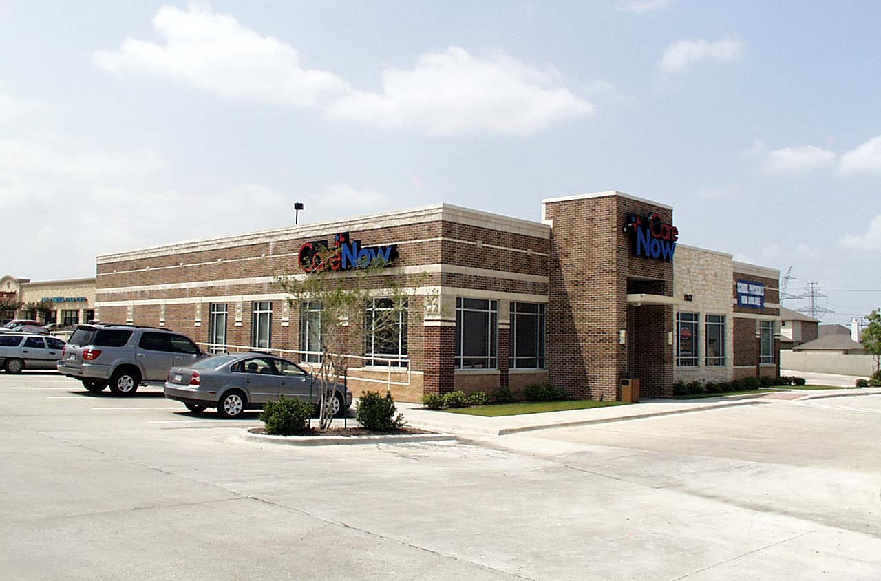 1017 W Hebron Pky, Carrollton, TX for sale Primary Photo- Image 1 of 1