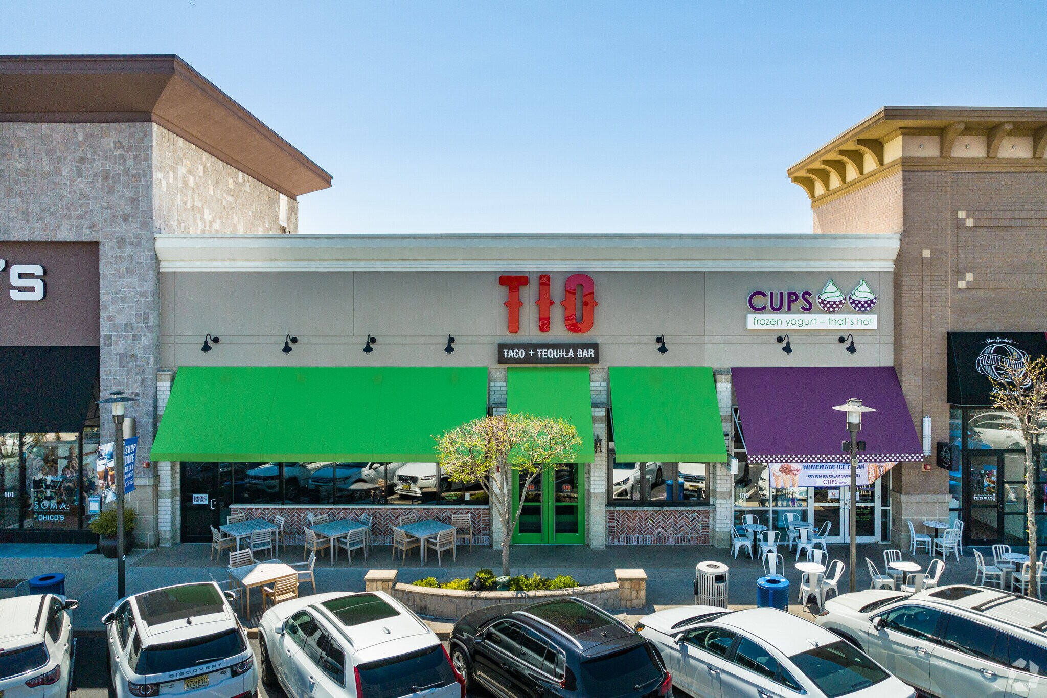 Route 3, Clifton, NJ 07012 The Promenade Shops at Clifton