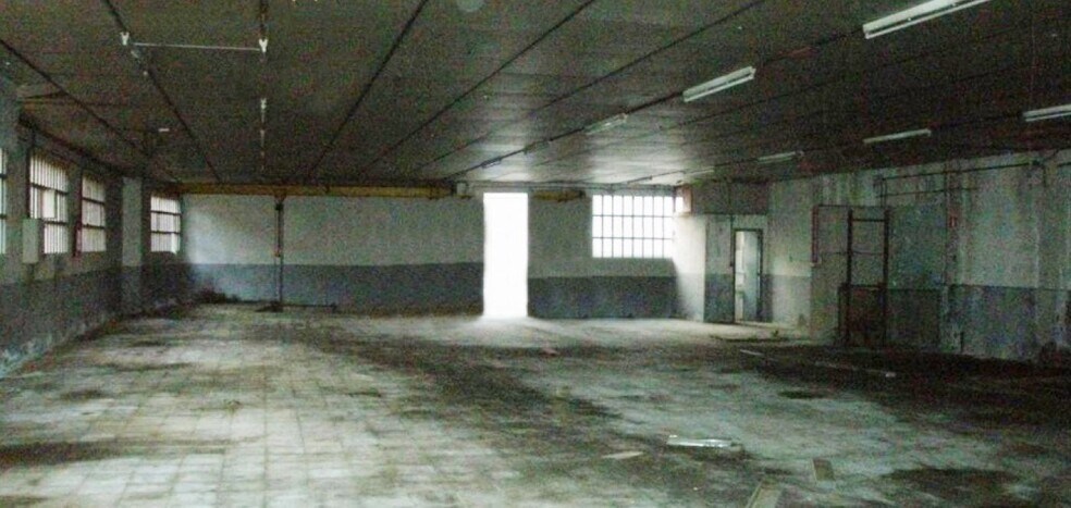 Industrial in Sant Llorenç Savall, Barcelona for sale - Building Photo - Image 2 of 3