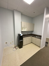 1718-1720 NW Peachtree St, Atlanta, GA for lease Interior Photo- Image 2 of 4