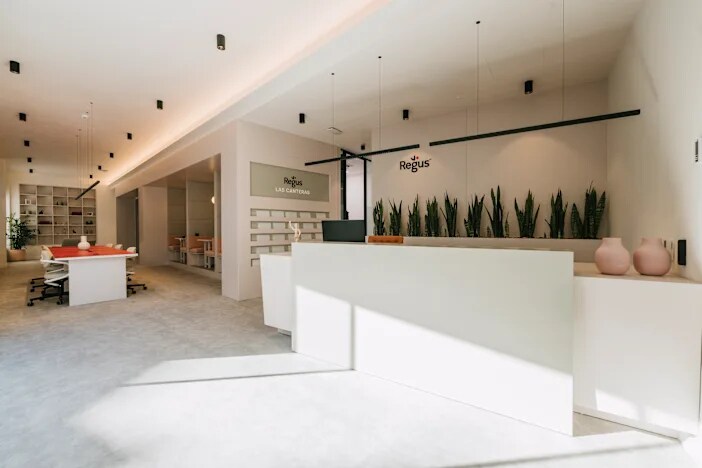 Calle Olof Palme, 28, Las Palmas de Gran Canaria, Las Palmas for lease Interior Photo- Image 1 of 14