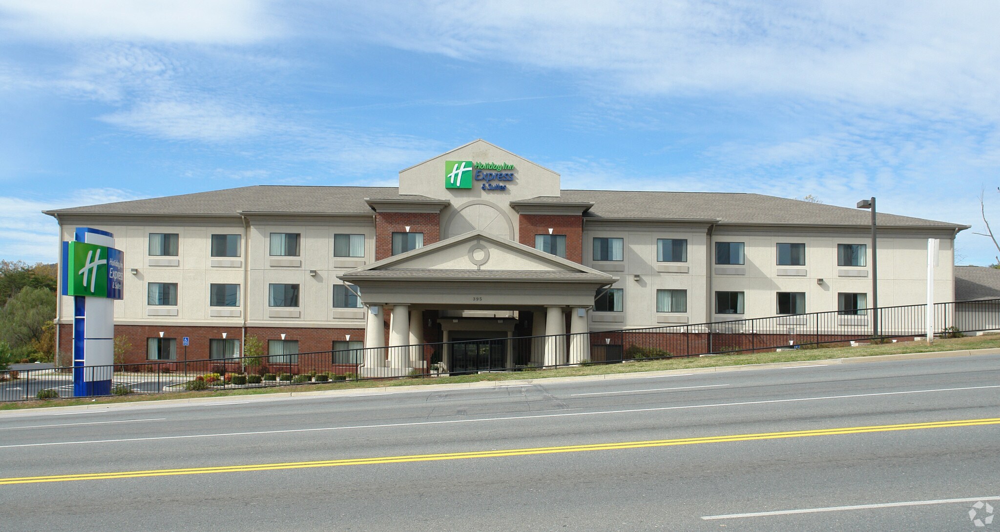 395 Old Franklin Rd, Rocky Mount, VA for sale Primary Photo- Image 1 of 1