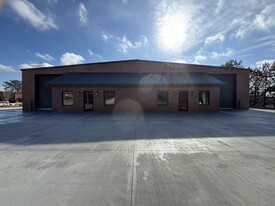 3606 Explorer Trl, Oakwood GA - Warehouse