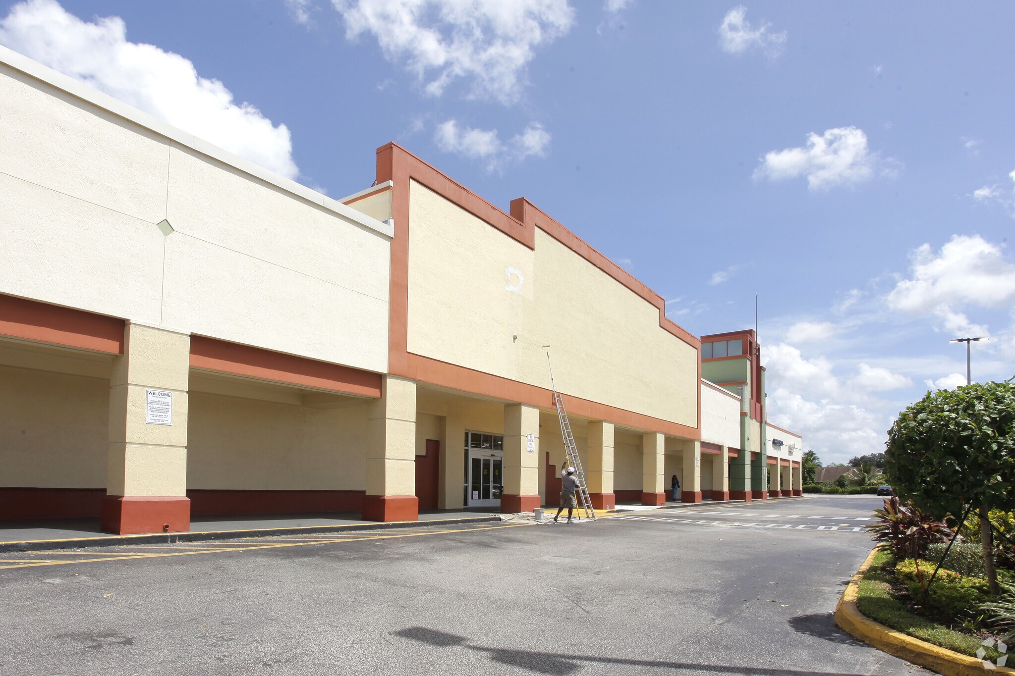 73427362 W Commercial Blvd, Lauderhill, FL 33319 Retail Space for