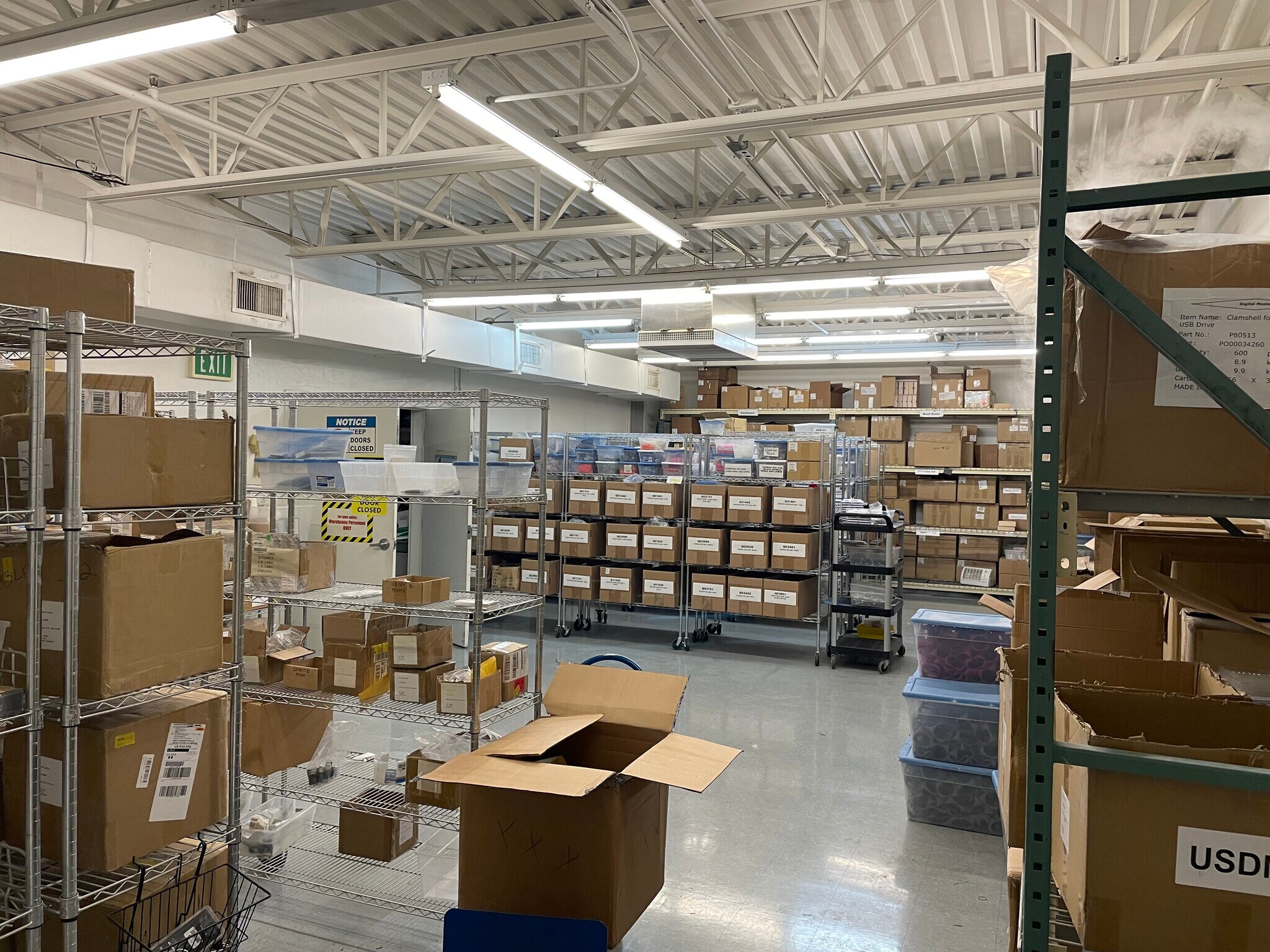 1929 W Lone Cactus Dr, Phoenix, AZ 85027 Flex for Sale