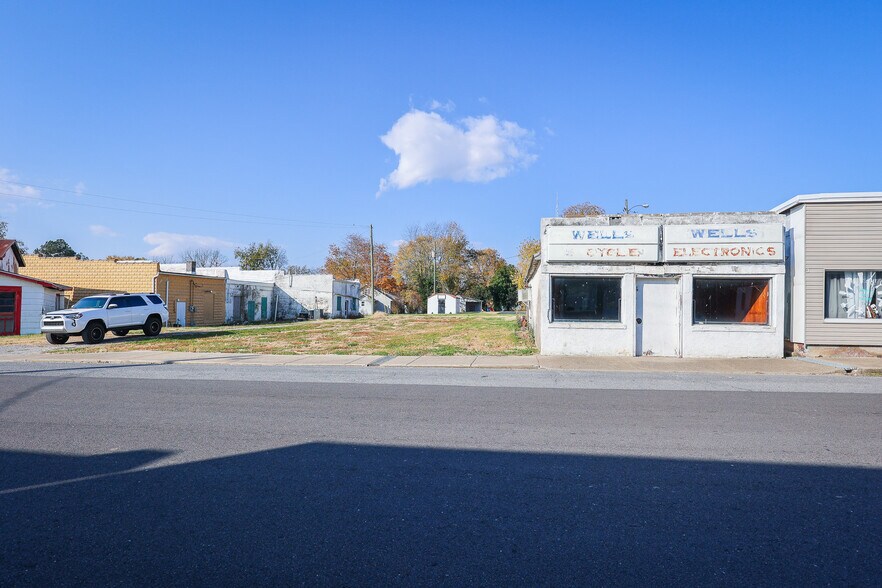 123 4th st, Barlow, KY for sale - Primary Photo - Image 1 of 1