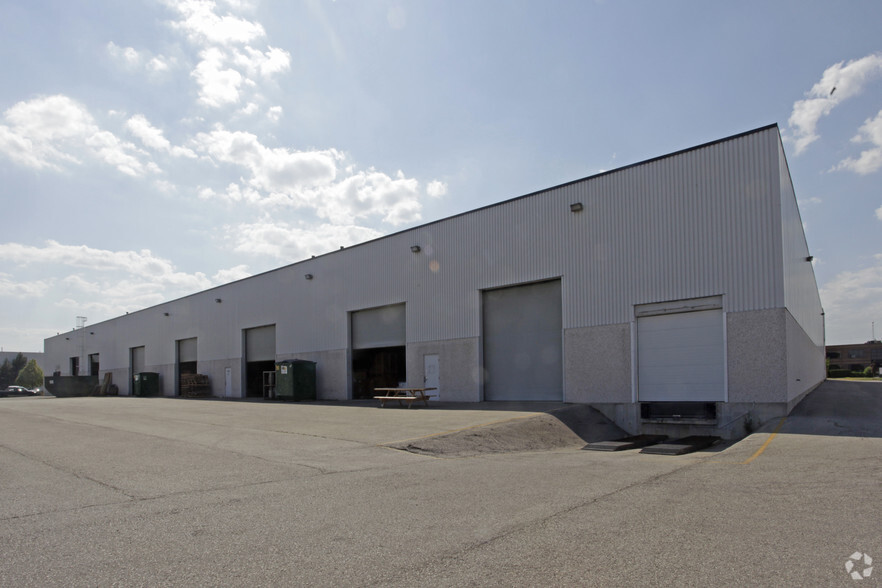 6811 Edwards Blvd, Mississauga, ON for lease - Building Photo - Image 2 of 2