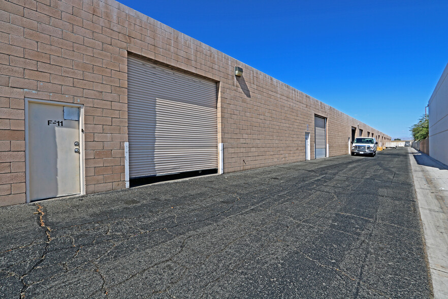 75-161 Sego Ln, Palm Desert, CA for lease - Building Photo - Image 2 of 2