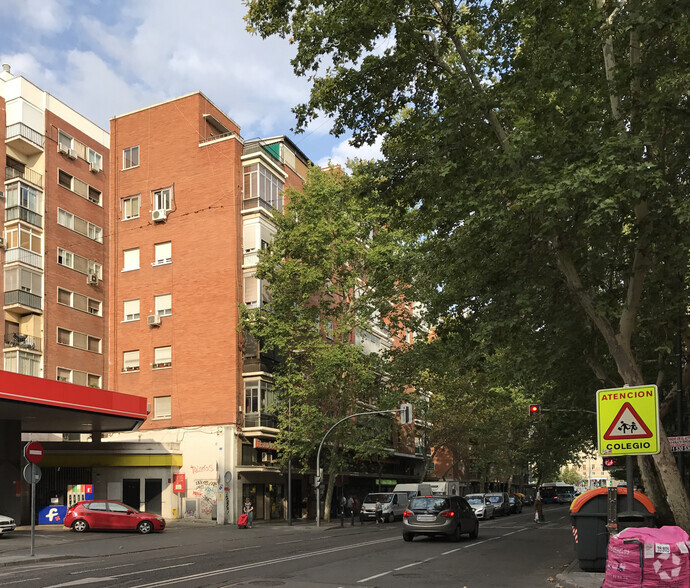 Calle De Fuenlabrada, 1, Madrid, Madrid for lease - Primary Photo - Image 1 of 2