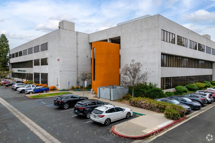 1515 W Cameron Ave, West Covina, CA for sale - Building Photo - Image 3 of 9