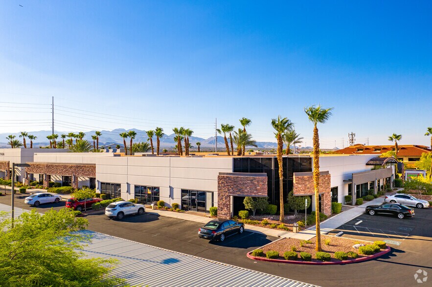5940 S rainbow Blvd, Las Vegas, NV for sale - Primary Photo - Image 1 of 5