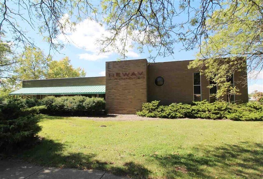1013 N Shiawassee St, Corunna, MI 48817 Office for Lease
