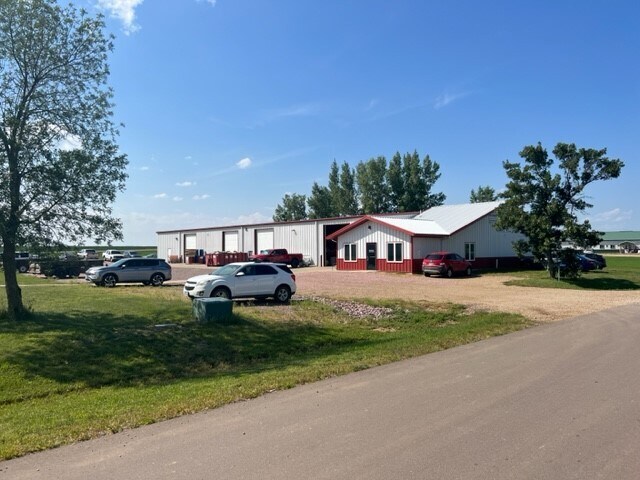26071 Brower Cir, Hartford, SD for sale - Building Photo - Image 1 of 1