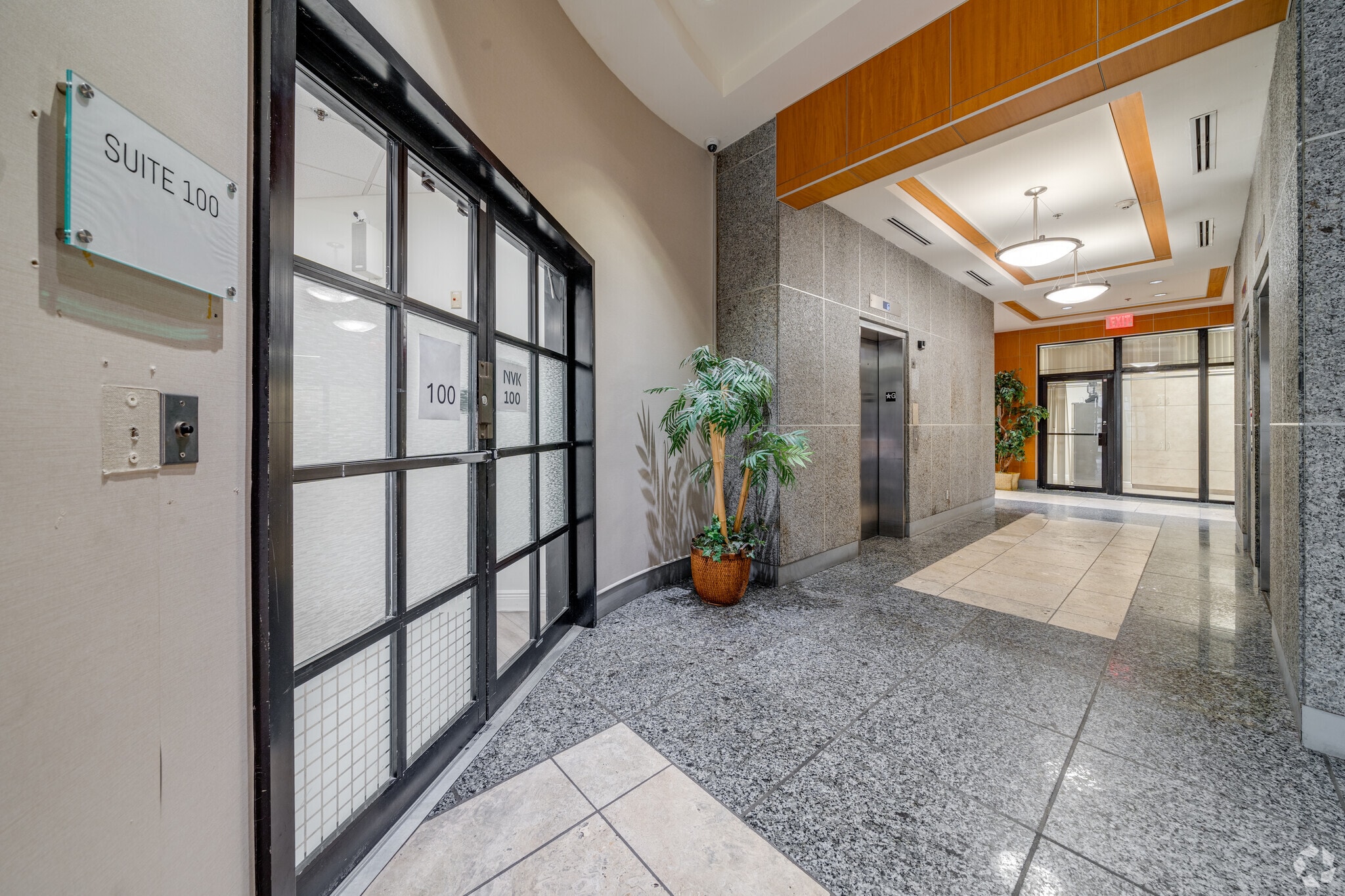 5975 Sunset Dr, Miami, FL for lease Lobby- Image 1 of 21