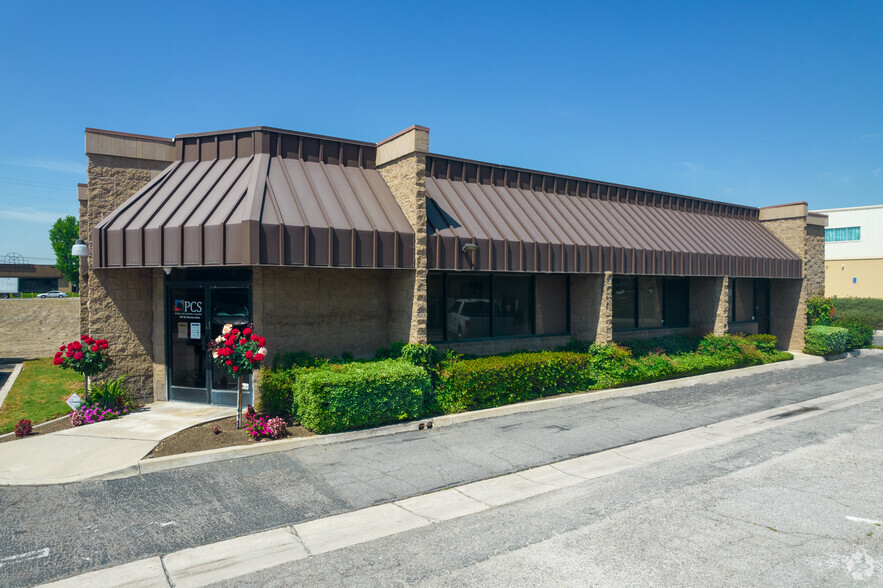 441 MacKay Dr, San Bernardino, CA for lease - Building Photo - Image 2 of 10