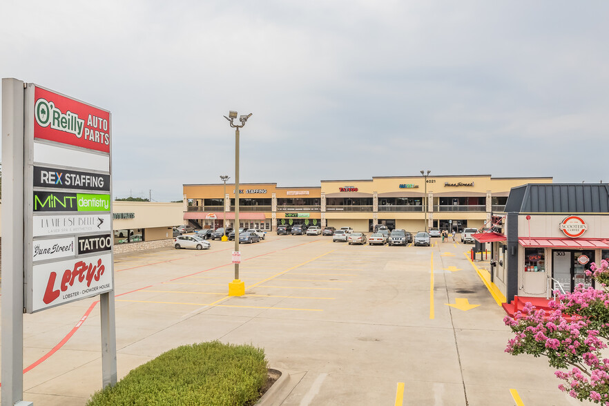 4021 Belt Line Rd, Addison, TX for lease - Building Photo - Image 1 of 9