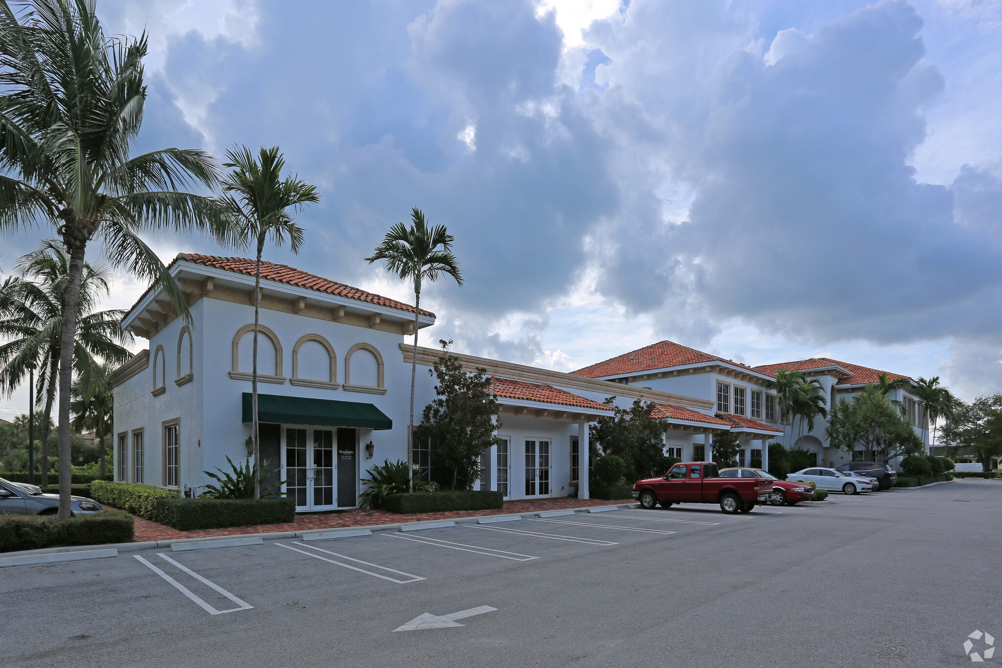 400 N Cypress Dr, Tequesta, FL for lease Building Photo- Image 1 of 5