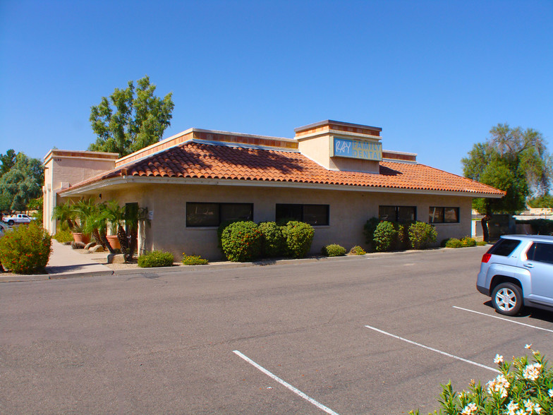 3180 N Alma School Rd, Chandler, AZ for lease - Building Photo - Image 1 of 2