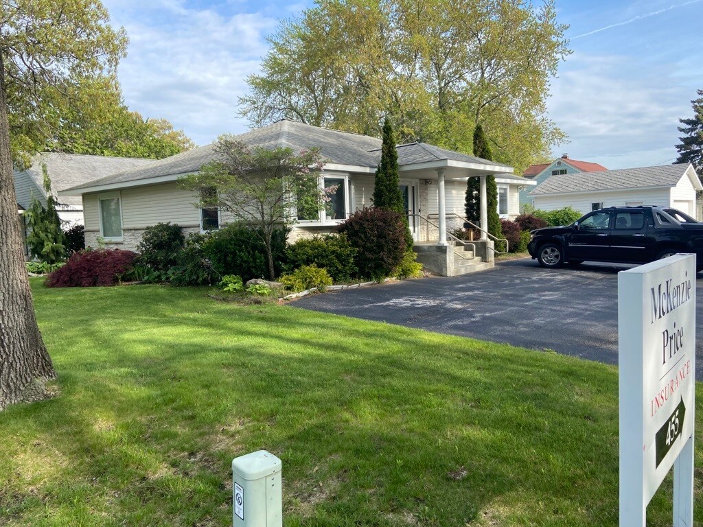 453 W Norton Ave, Norton Shores, MI for sale Primary Photo- Image 1 of 1