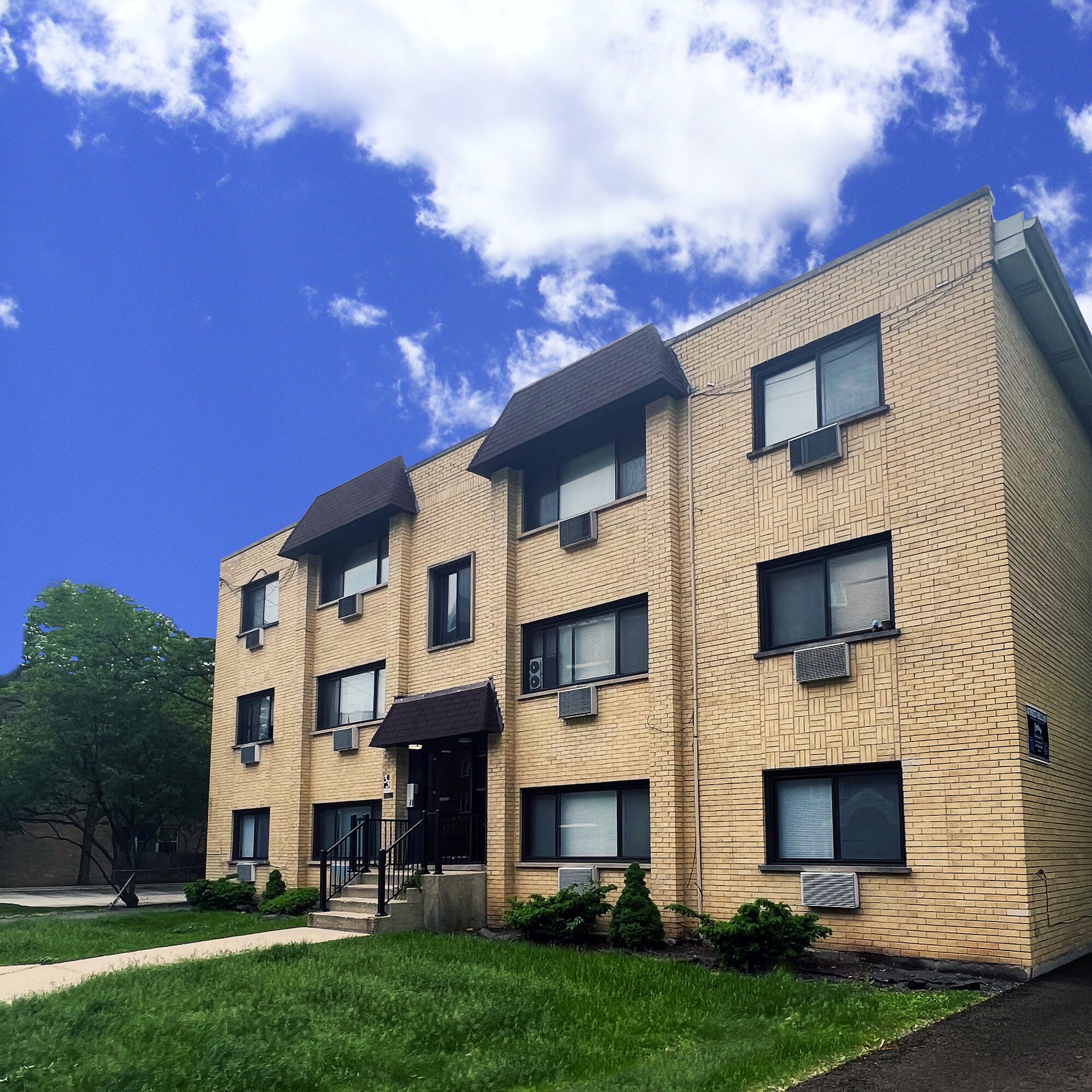 1619 E Thacker St, Des Plaines, IL for sale Building Photo- Image 1 of 1