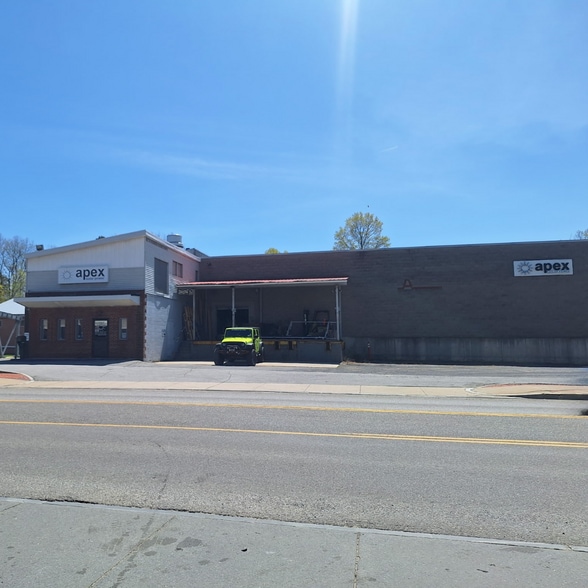 64 Main St, Queensbury, NY for sale - Building Photo - Image 2 of 9