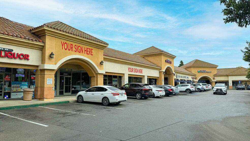 4910-4992 Verdugo Way, Camarillo, CA for lease - Building Photo - Image 1 of 8