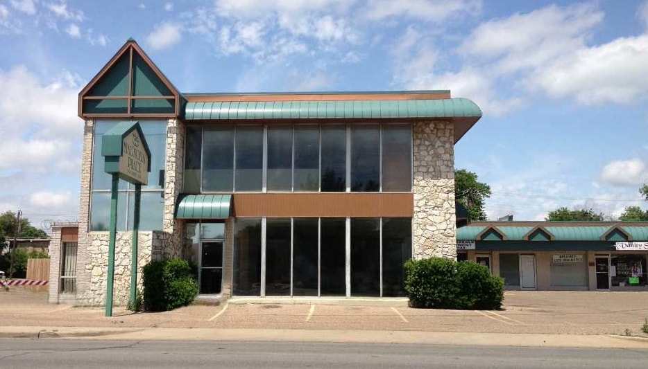 914 Lake Air Dr, Waco, TX for sale Primary Photo- Image 1 of 1