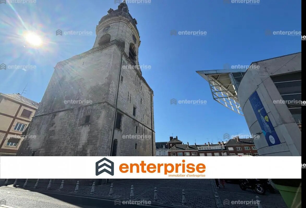 Retail in Amiens for lease Building Photo- Image 1 of 5